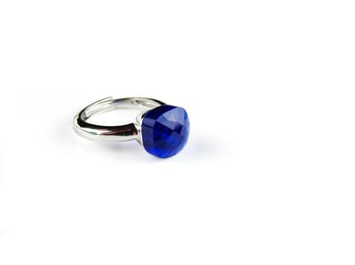Ring in zilver model pomellato kobalt blauwe steen