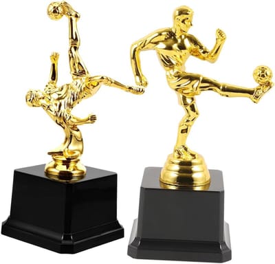 Voetbal Trofee - Decoratieve Prijs - Sportevenementen - Creatief Ontwerp - 18 cm - Multicolor