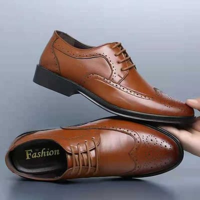 Handgemaakte heren Wingtip Oxford schoenen Echt kalfsleren brogue dress schoenen Klassieke zakelijke formele schoenen voor heren 42 bruin