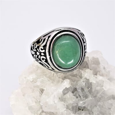 RVS - Ovale zegelring - Aventurijn edelsteen maat 23. Mooie bewerkt zijkant zwart met stoer motief coating bieden de geweldige touch sensatie en stoer en charmant uit, deze ring is prachtig als cadeau of zelf te verwennen.