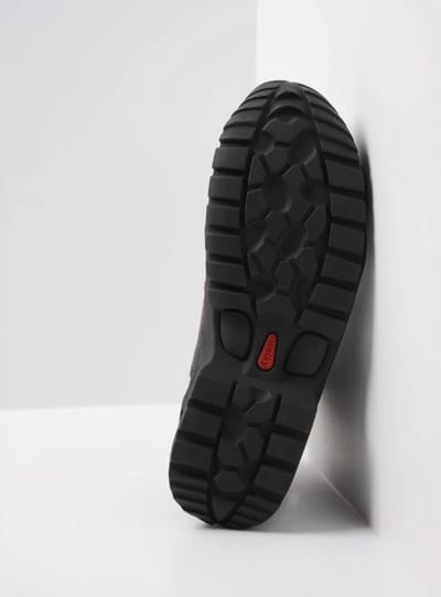 Wolky Hoge veterschoenen City Tracker WP zwart leer