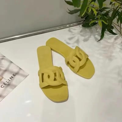 Hot Selling Zomerslipper Dames Slides Sandalen Nieuw Modeontwerp Strand Slippers Platte Schoenen Schoenen voor Vrouwen Slippers 39 geel