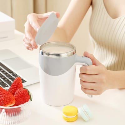 Roerbeker 380ml 7000RPM Roestvrijstalen Binnentank PP Behuizing Mengkoffiemok om uit te Drinken Batterijgevoed Grijs beige
