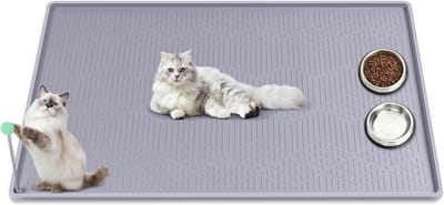 Grote Siliconen Voedermat voor Katten met Speelbal, 96 x 63 cm, Antislip en Makkelijk Schoon te Maken, Ideaal voor Eten en Drinkbakken, Grijs