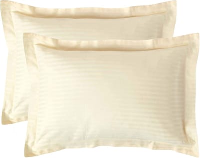 Homescapes Satijn Streep Katoen Kussensloop 50x75 cm met Sierrand – Set van 2 – Lichtgeel – 100% Egyptisch Katoen Satijn – Draaddichtheid 330