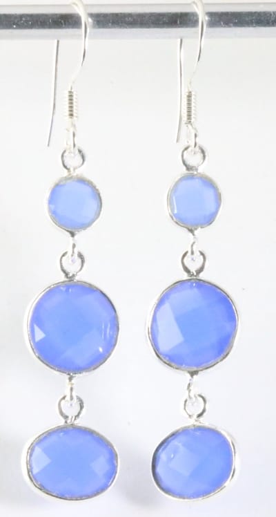 Lange zilveren oorbellen met blauwe chalcedoon