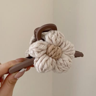 Nouvelle pince à cheveux en laine pour femme, élégante pince à cheveux rétro en forme de requin, tissage de fleurs, queue de cheval, pince à crabe, accessoires pour cheveux café clair