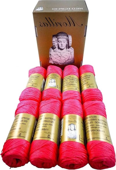 ▷ Verpakking met 8 cepeline Ne 5/2 kleur fuchsia 13 van 100% gemerceriseerd Egyptisch katoen voor haak- of breiwerk met een elegante afwerking.