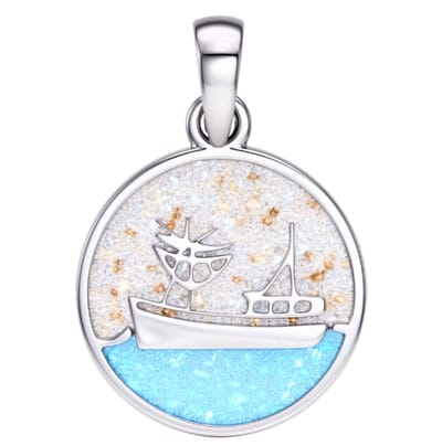Zilveren ketting hanger Vissersboot in zee met echt zand