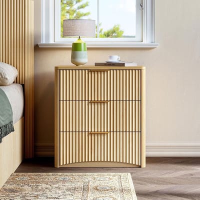 KOMHTOM Klassiek nachtkastje met 3 ruime lades – Uniek geribbeld design, hoogwaardige metalen handgrepen en geruisloze geleiders – Stabiel onderstel – Eiken
