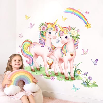 Kleurrijke Eenhoorn Wandstickers met Regenboog, Bloemen en Vlinders voor Baby- en Meisjeskamers, Peelen en Plakken Wanddecoratie