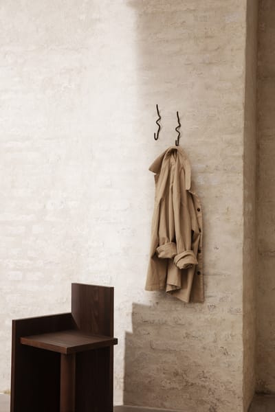 Ferm Living Curvature Haak - black brass