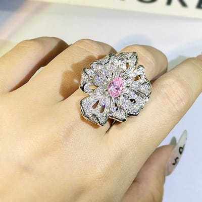 Nieuwe Mode Roze Diamant Bloem Ring Vrouwelijk Open Simpel Vol Met Diamanten Micro-gezet AAA Zirkonia Sieraden Cocktailfeest Cadeau resizable gray