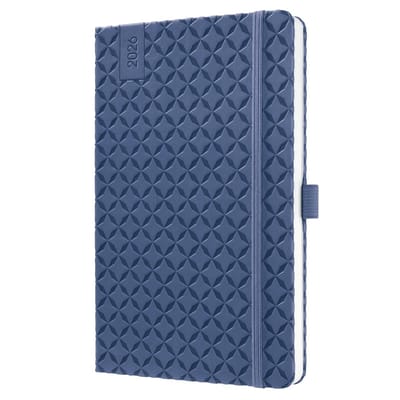 Dailygoods- Agenda 2026 - Weekplanner A5 - Hardcover - Blauw - Kalenderweergave 2 pagina's = 1 week - Informatie- en planningspagina's - Planner