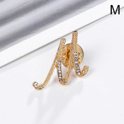 1 pièce Broche en forme de lettre anglaise cloutée de diamants de luxe léger, Cadeau de bijoux de haute qualité pour femme, Polyvalente pour costume pull
