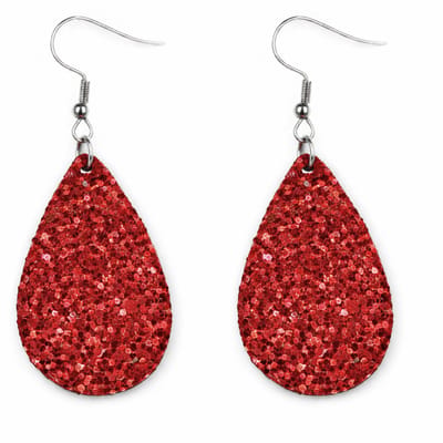 Stalen zilverkleurige dames oorbellen met rode druppelvormige hanger met glitters lichtgewicht lengte 4 cm