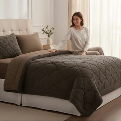Bedsupplies - Lazy Dekbed - Dekbed Zonder Overtrek - Teddy - 140x200 - Met Kussensloop 60x70 - Grijs/Taupe