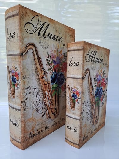 Denza- Opberg box Music is life saxofoon BK107L2800 boekendoos - opbergdoos - decoratie - vintage - deco - decoratieve boeken - doos boek - kasboek - dozen - kluizen boek - kist - decoratief - Muziek is the voice of the soul