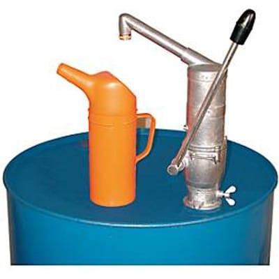 Handpomp CEMO, 0,25 l/slag, gebogen uitlaat, druppelstop, voor vaten van 60/200 l