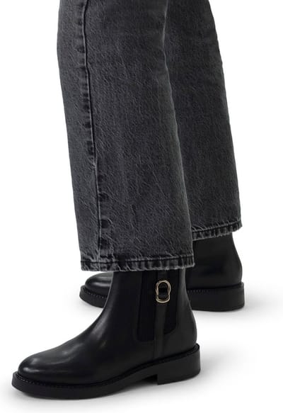 Manfield - Dames - Zwarte leren enkellaarsjes - Maat 36