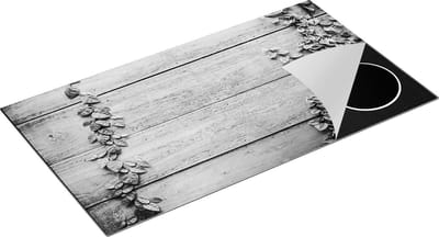 Chefcare Inductie Beschermer Houten Planken met Groene Bladeren - Hout - Zwart Wit - 95x50 cm - Afdekplaat Inductie - Kookplaat Beschermer - Inductie Mat