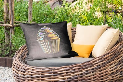 Buitenkussens - Cupcake - Eten - Goud - Zwart - 60x40 cm - Weerbestendig