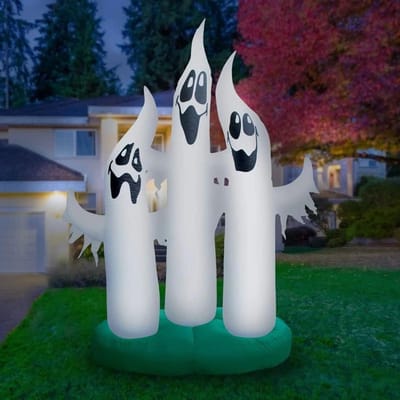 Opblaasbare Geesten - Tuindecoratie - Halloween Versieren - Zelfopblazend - 3 Meter - Wit