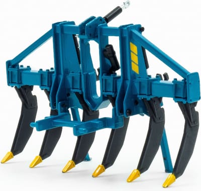 Universal Hobbies Imants Culter 3.0 1:32