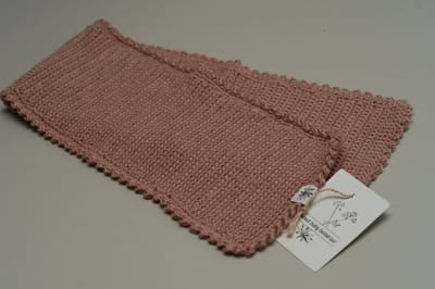 Dasje-baby-oud roze-16x75 cm-gehaakt-handgemaakt-(Sweet baby Bedstraw )