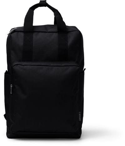 Zwarte rugzak gerecycled polyester hoofdvak met laptopvak, apart vak voorzijde en flesvak