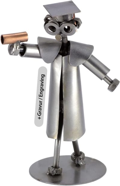 Metalen Figuur - Moeren en Bouten - Afstuderen - Handgemaakt Uniek Stuk - 0.77 Pounds - Metaal