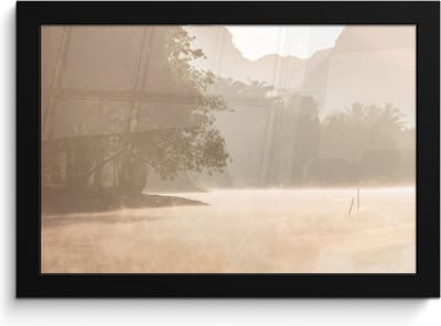 Poster in lijst - Fotolijst 30x20 cm - Posters - Landschap - Bos - Water - Mist - Beige - Posterlijst zwart - Wanddecoratie badkamer - Muurdecoratie WC - Decoratieve accessoires - Toilet muur decoratie