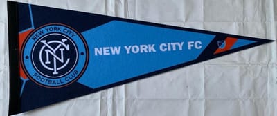 New York City FC - NY FC - New York Soccer - Voetbal - MLS - Vaantje - Sportvaantje - Wimpel - Vlag - Pennant - 31 x 72 cm