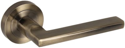 Gamet Classico - Deurklink - Basic Line - Ronde Schild - Antiek Goud