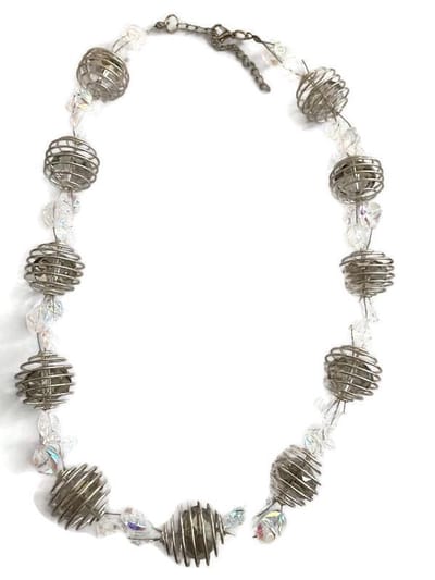 Petra's Sieradenwereld - Ketting met transparante kralen en kastjes (856)