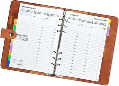 2026 A5 Agenda met Wekelijks Overzicht, Maandelijkse Planner, Notitiepagina's en Contactinformatie, Inclusief Penlus en UK Feestdagen
