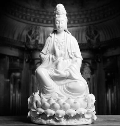 Kwan Yin -Guan Yin -boeddha - Porselein (zonder glazuur)-37cm-van Blanc de Chine