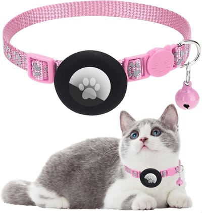 Reflecterende en Lichtgewicht Kattenhalsband met AirTag Houder, Veiligheidsgesp, Bel en Verstelbare Snelsluiting voor Jongen en Meisje, Ideaal voor Buitenactiviteiten en Identificatie