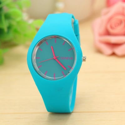 Geneva Horloge Lichtblauw • Unisex • Geneva • Zwart • Wit • Rood • Geel • Turqouise • Donkerblauw • Lichtblauw • Oranje • Roze • Paars • Groen