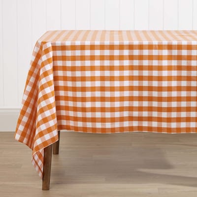 Homescapes Oranje geruit tafelkleed van 100% katoen, 138 x 138 cm