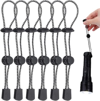 Deze set van 6 wandelstokbinders is voorzien van een verstelbare haak, elastische banden en snelsluitingen, waardoor hij geschikt is voor wandelaars, bergbeklimmers en kampeerders.