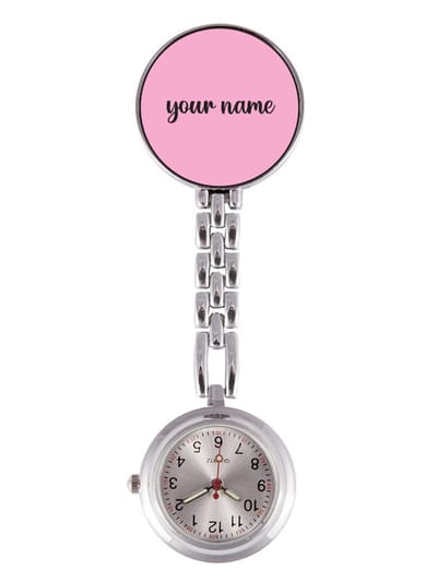 Gepersonaliseerd Verpleegstershorloge Roze/Zwart/Curly met Naam -  Quartz uurwerk - Glow in the Dark Wijzers - Zorgpersoneel - Ziekenhuis - Verpleegster Accessoires - Zusterhorloge met Naam
