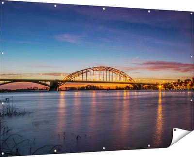 Gards Tuinposter Waalbrug in Nijmegen - 180x120 cm - Tuindoek - Tuindecoratie - Wanddecoratie buiten - Tuinschilderij