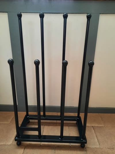 Laarzenrek verzinkt gepoedercoat zwart / HANDMADE