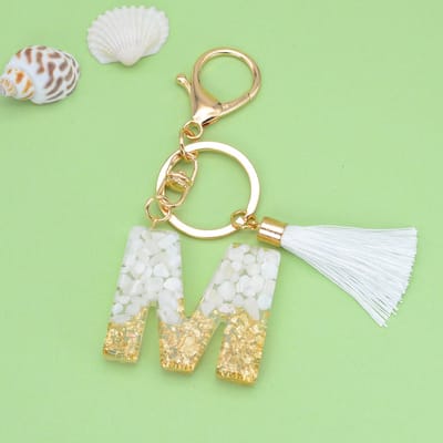 Letter Sleutelhanger A-Z – Luxe Initialen Sleutelhanger met Pompon & Kwastje – Tashanger voor Dames & Meisjes – Accessoire voor Sleutelbos, Handtas, Rugzak & Autosleutel – Persoonlijk Cadeau voor Vrouw, Moeder, Dochter & Vriendin