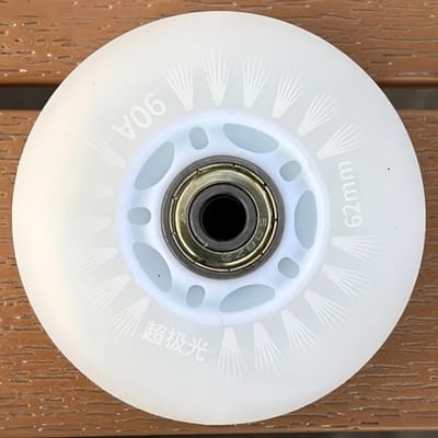 1 Stuk Cool Lichtgevende Wielen meerkleurig knipperend uitgerust met magnetische kern en lagers, Aan te passen aan skeelers 62mm wit