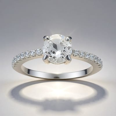 Cavill - Zilveren ring met 1,44 ct ronde witte topaas en zirkonia - 925 sterling zilver - Elegante damesring met prong zetting uit Nigeria en Tanzania