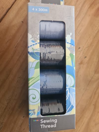 Crelando Universeel naaigaren - 4 stuks - 300m - Polyester