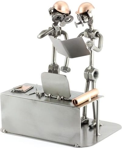 sculptuur ingenieur beroepen beeldje - metaal 18x12x15 relatiegeschenken