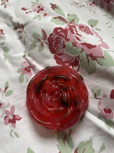Zeep Rozen 100 gram Puur Natuur! van OmAnne Prijs Inclusief Verzending!!